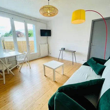 T2 Cosy Jardin Et Lit King Size Dans