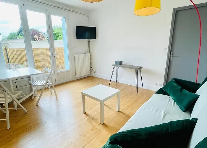 T2 Cosy Jardin Et Lit King Size Dans